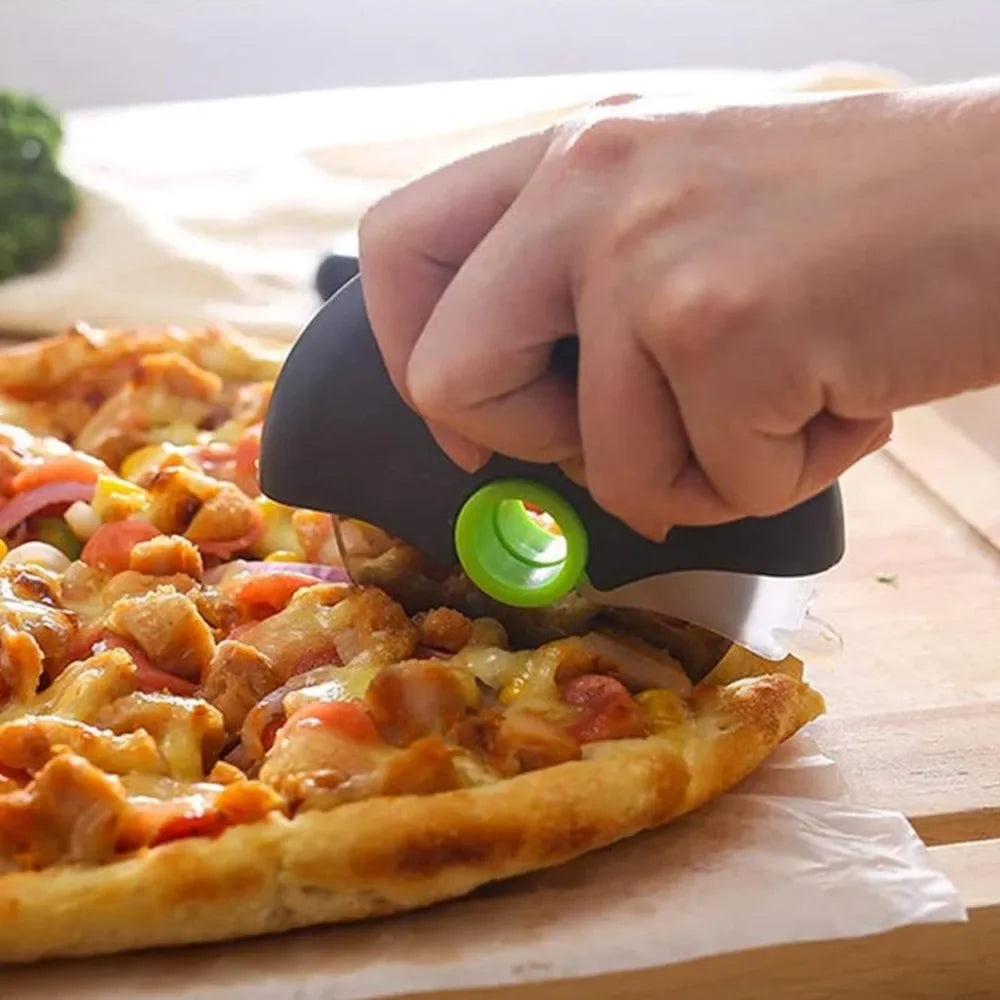1pc Pizza Cutter Wheel with Protective Blade Cover Premium Stainless Steel Pizza Slicer for Pizza, Bread, Pastry, Waffle